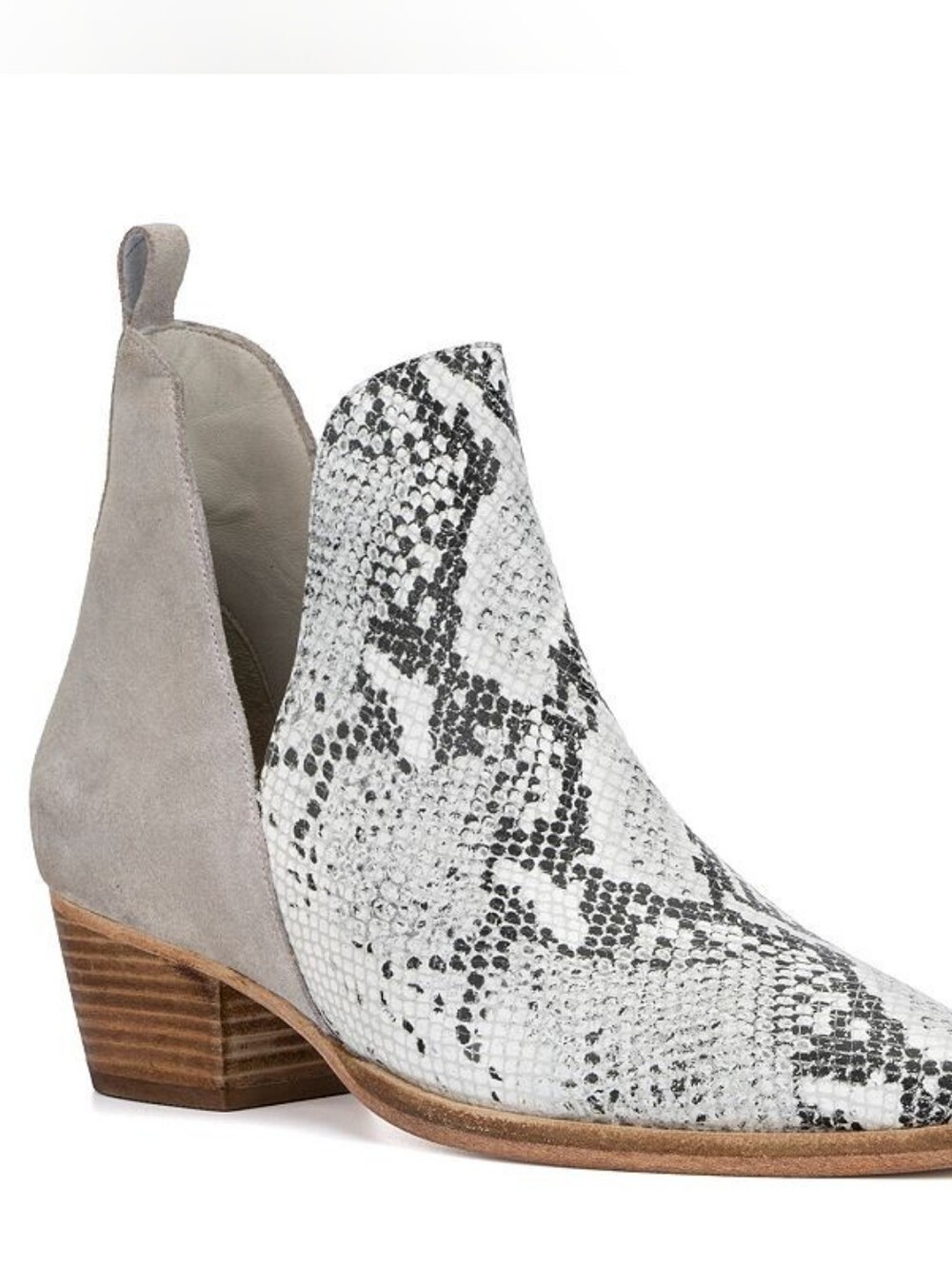 NWOT Vintage Foundry Co Women's Snake-Print Leather Ankle Boot in Gray Size 7.5